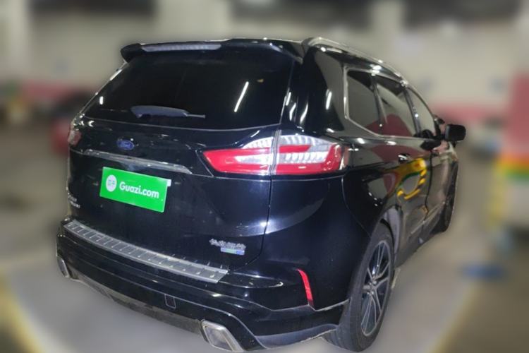 Used Ford Edge 2020 EcoBoost 245 Two-Wheel Drive Titanium 7-Seater Rear Right 45 Deg