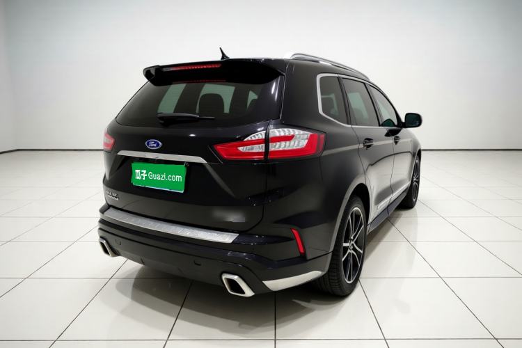 Used Ford Edge 2020 EcoBoost 245 Two-Wheel Drive Titanium 7-Seater Rear Right 45 Deg