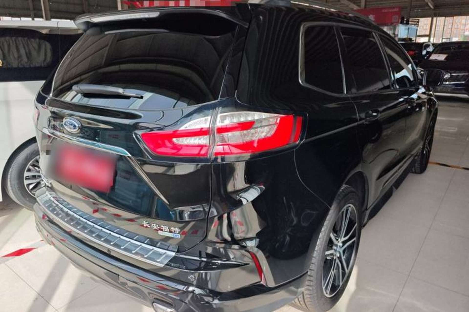Used Ford Edge 2020 EcoBoost 245 Two-Wheel Drive Titanium 7-Seater Rear Right 45 Deg