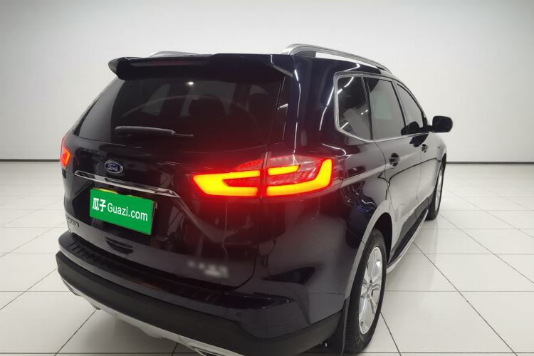Used Ford Edge 2020 EcoBoost 245 Two-Wheel-Drive Platinum Edition 5 Seats Rear Right 45 Deg