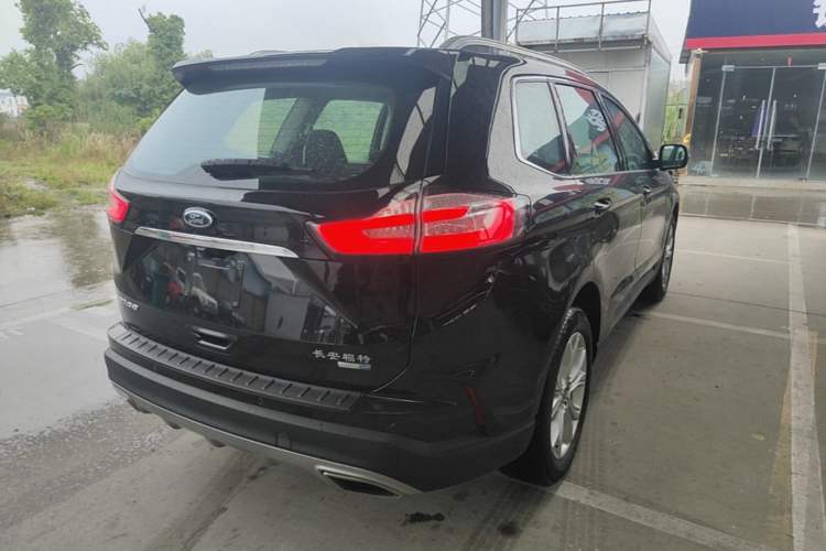 Used Ford Edge 2020 EcoBoost 245 Two-Wheel-Drive Platinum Edition 5 Seats Rear Right 45 Deg