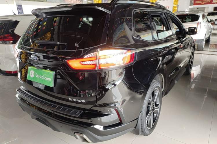 Used Ford Edge 2020 EcoBoost 245 2WD ST-Line 5-seater Rear Right 45 Deg