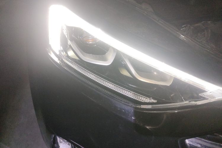 Used Ford Edge 2020 EcoBoost 245 Two-Wheel Drive Titanium 7-Seater Right Front Headlight