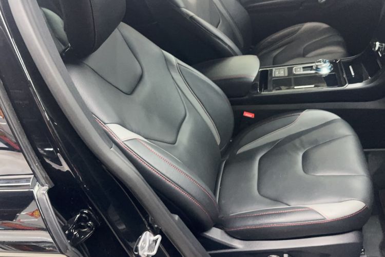 Used Ford Edge 2020 EcoBoost 245 4x4 ST-Line 7-Seater Right Front Seat