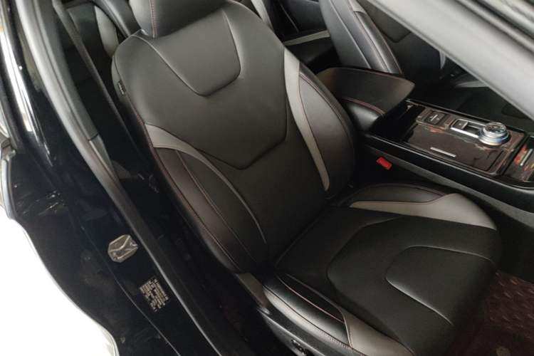 Used Ford Edge 2020 EcoBoost 245 2WD ST-Line 5-seater Right Front Seat