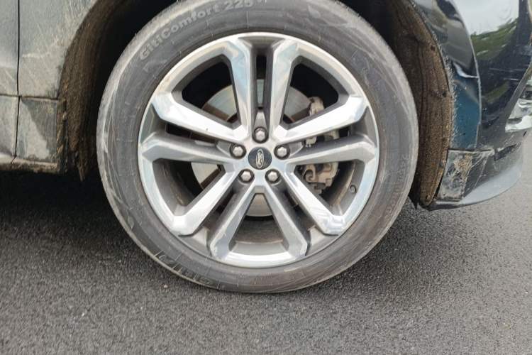 Used Ford Edge 2020 EcoBoost 245 4x4 ST-Line 7-Seater Right Front Wheel Hub