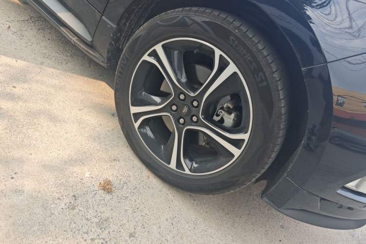 Used Ford Edge 2020 EcoBoost 245 2WD ST-Line 5-seater Right Front Wheel Hub