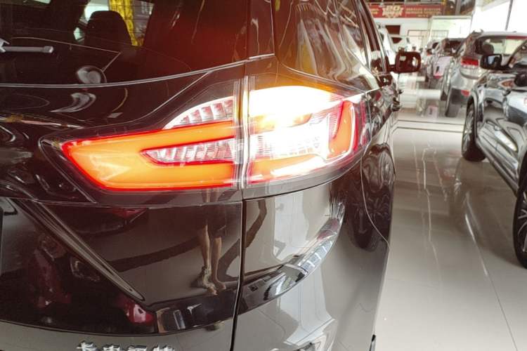 Used Ford Edge 2020 EcoBoost 245 2WD ST-Line 5-seater Right Rear Taillight
