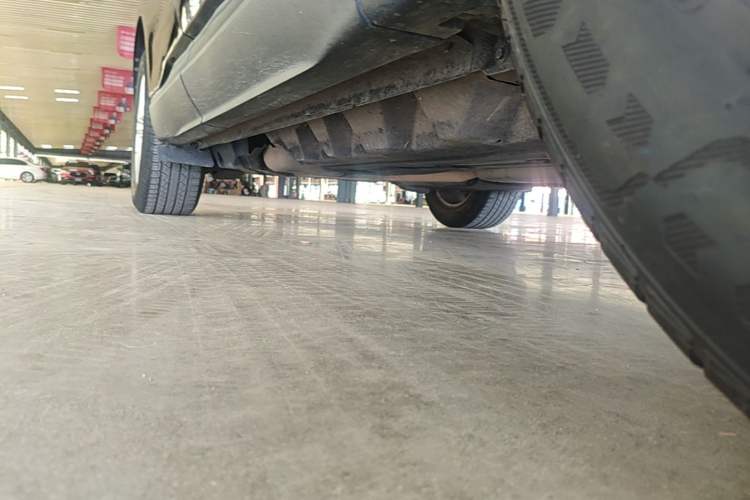 Used Ford Edge 2020 EcoBoost 245 Two-Wheel-Drive Titanium 5-Seater Right Side Sill