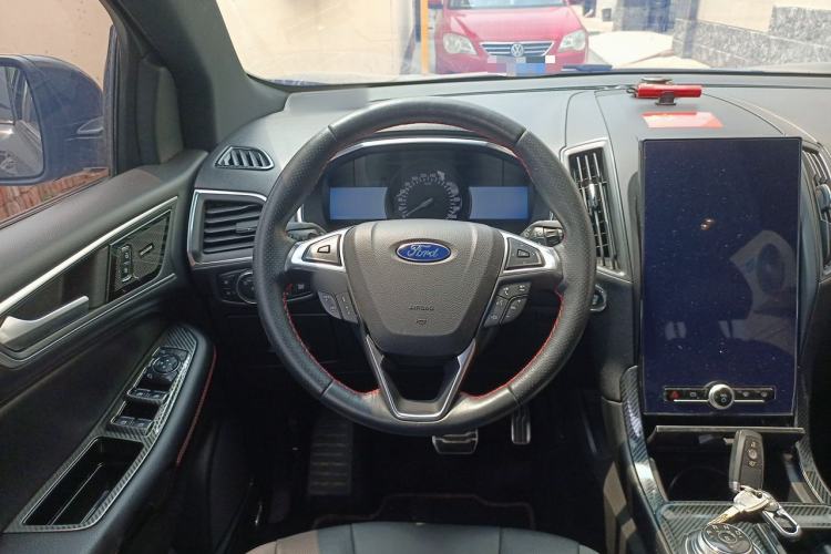 Used Ford Edge 2020 EcoBoost 245 4x4 ST-Line 7-Seater Steering Wheel