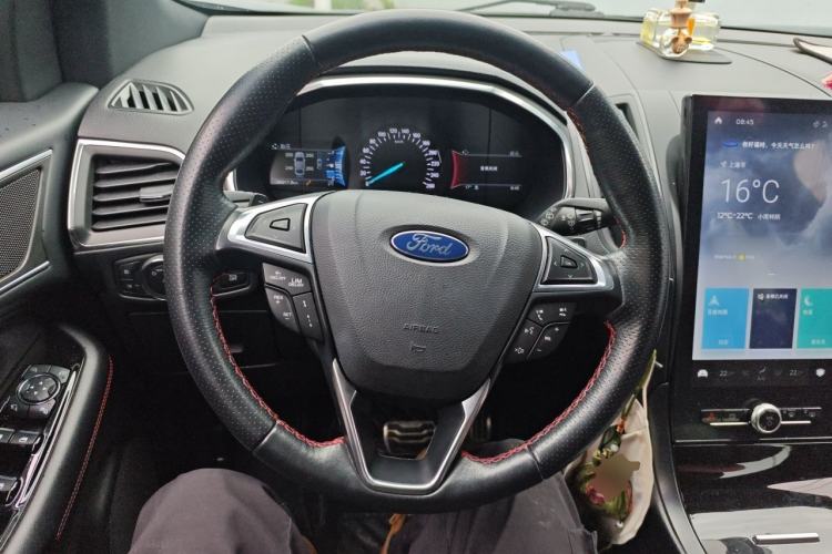 Used Ford Edge 2020 EcoBoost 245 4x4 ST-Line 7-Seater Steering Wheel