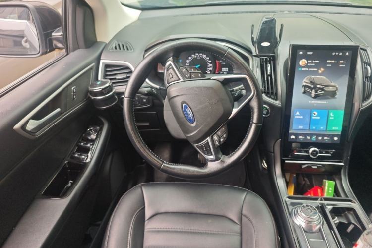 Used Ford Edge 2020 EcoBoost 245 Two-Wheel-Drive Platinum Edition 5 Seats Steering Wheel