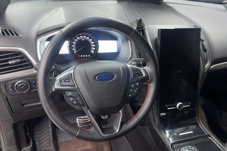 Used Ford Edge 2020 EcoBoost 245 4x4 ST-Line 7-Seater Steering Wheel