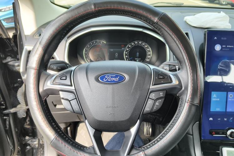 Used Ford Edge 2020 EcoBoost 245 Two-Wheel Drive Titanium 7-Seater Steering Wheel