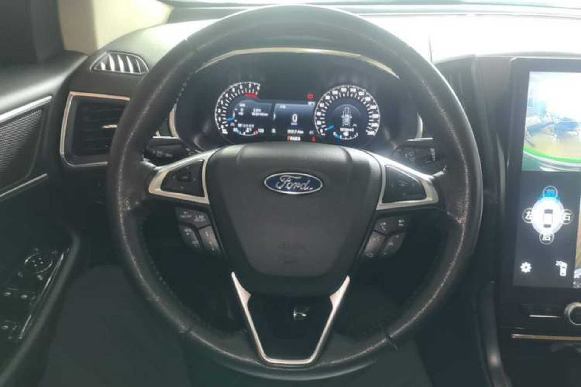 Used Ford Edge 2020 EcoBoost 245 Two-Wheel Drive Titanium 7-Seater Steering Wheel