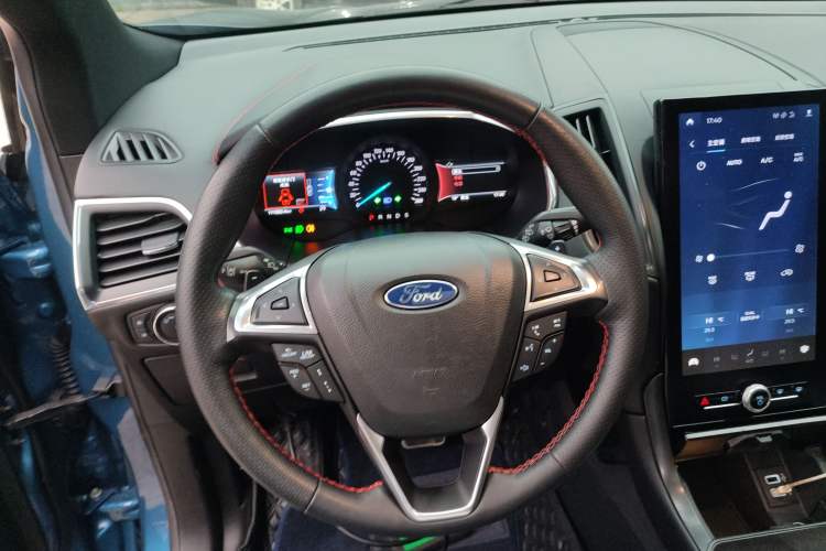Used Ford Edge 2020 EcoBoost 245 4x4 ST-Line 7-Seater Steering Wheel