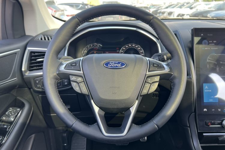 Used Ford Edge 2020 EcoBoost 245 Two-Wheel Drive Titanium 7-Seater Steering Wheel