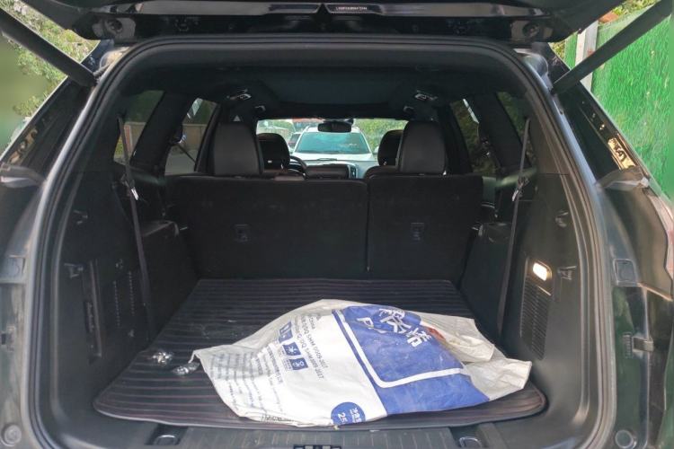 Used Ford Edge 2020 EcoBoost 245 4x4 ST-Line 7-Seater Trunk