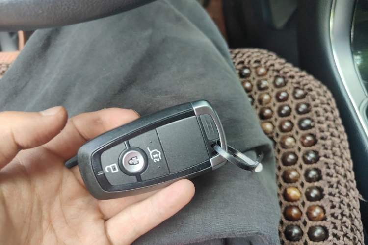 Used Ford Edge  Vehicle Key