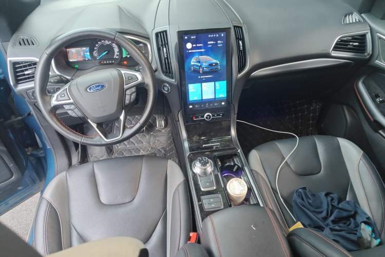Used Ford Edge 2020 EcoBoost 245 4x4 ST-Line 7-Seater Center Console