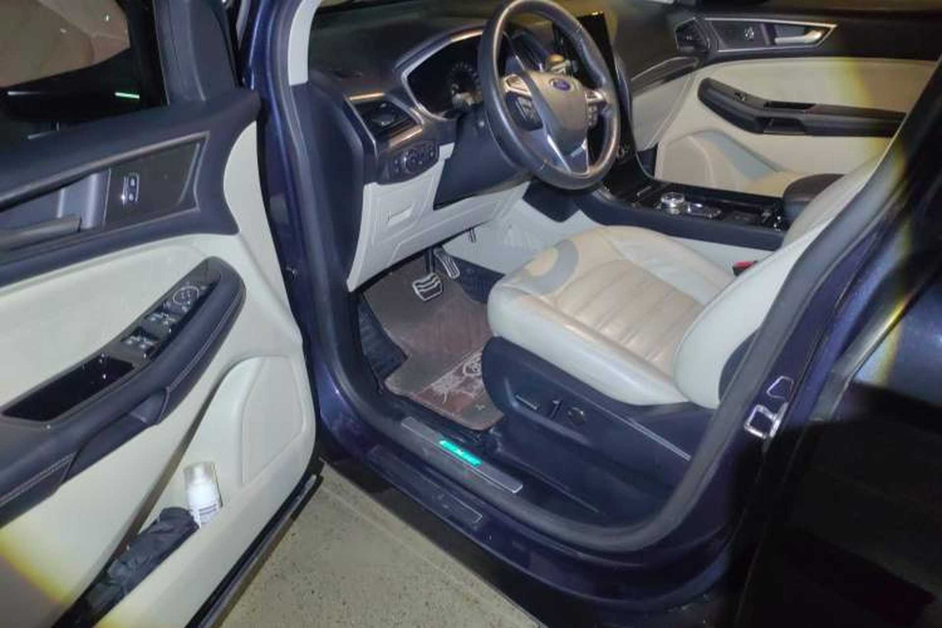 Used Ford Edge 2020 EcoBoost 245 Two-Wheel Drive Titanium 7-Seater Driver Seat