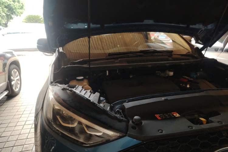 Used Ford Edge 2020 EcoBoost 245 4x4 ST-Line 7-Seater Engine Bay Right