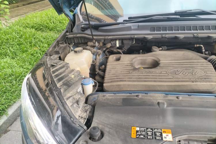 Used Ford Edge 2020 EcoBoost 245 4x4 ST-Line 7-Seater Engine Bay Right