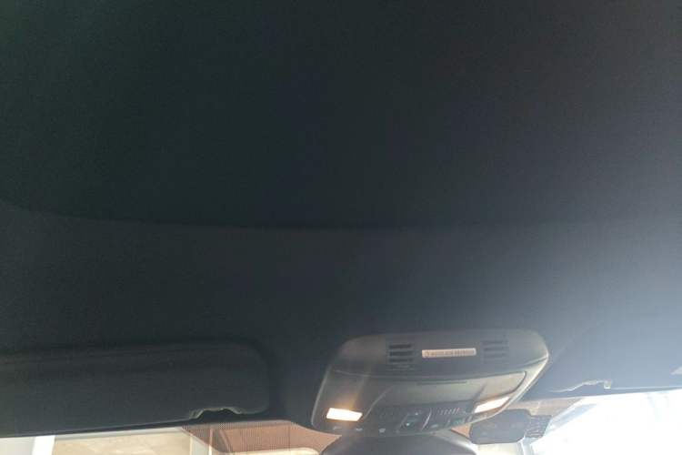 Used Ford Edge 2020 EcoBoost 245 4x4 ST-Line 7-Seater Headliner