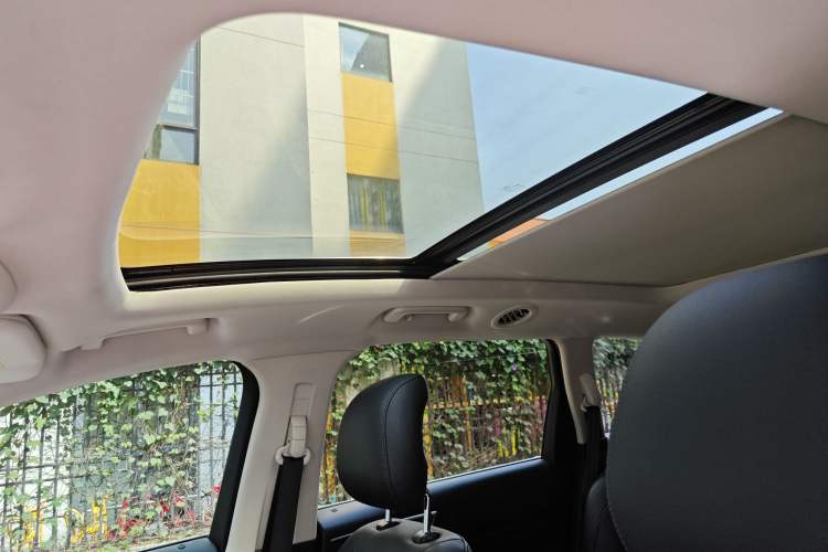 Used Ford Edge 2020 EcoBoost 245 Two-Wheel Drive Titanium 7-Seater Headliner