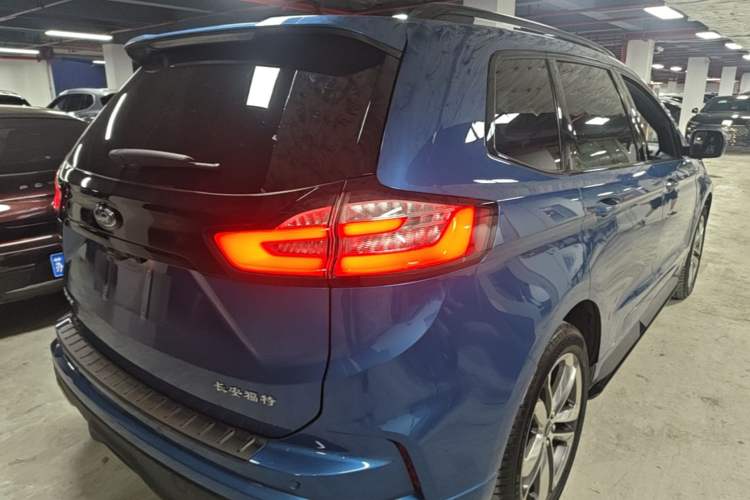 Used Ford Edge 2020 EcoBoost 245 4x4 ST-Line 7-Seater Right Rear Taillight