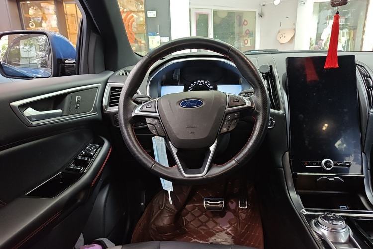 Used Ford Edge 2020 EcoBoost 245 4x4 ST-Line 7-Seater Steering Wheel