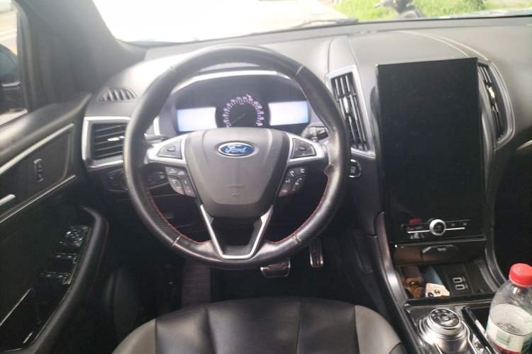 Used Ford Edge 2020 EcoBoost 245 4x4 ST-Line 7-Seater Steering Wheel