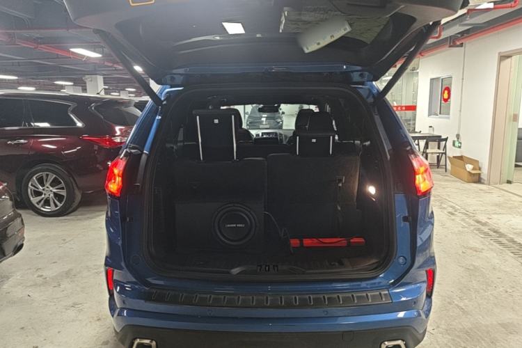 Used Ford Edge 2020 EcoBoost 245 4x4 ST-Line 7-Seater Trunk
