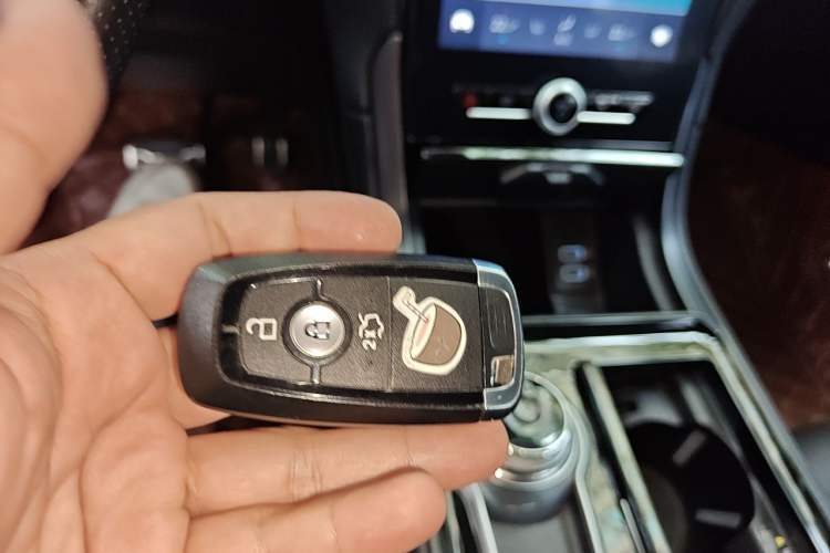 Used Ford Edge 2020 EcoBoost 245 4x4 ST-Line 7-Seater Vehicle Key