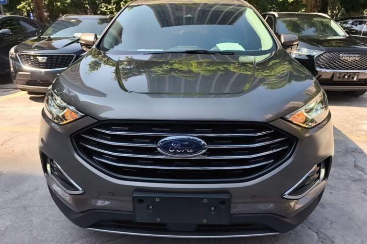 Used Ford Edge 2020 EcoBoost 245 Two-Wheel-Drive Platinum Edition 5 Seats Front
