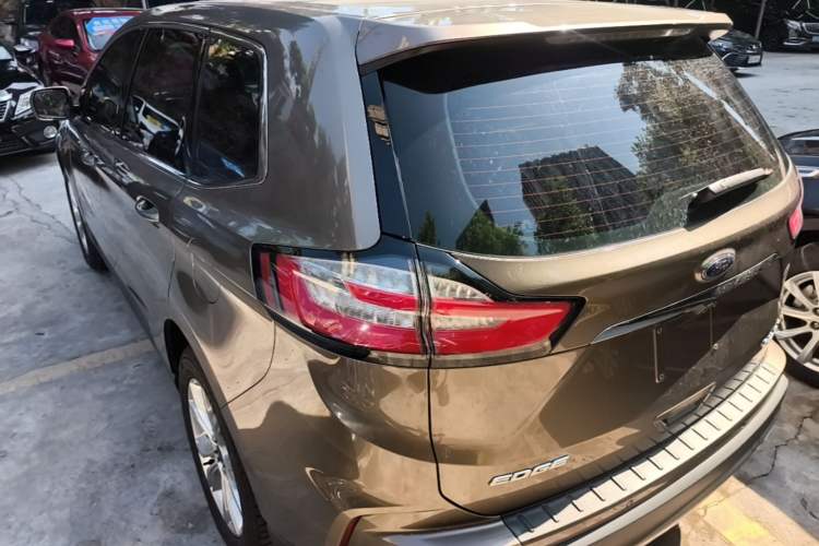 Used Ford Edge 2020 EcoBoost 245 Two-Wheel-Drive Platinum Edition 5 Seats Rear Left 45 Deg