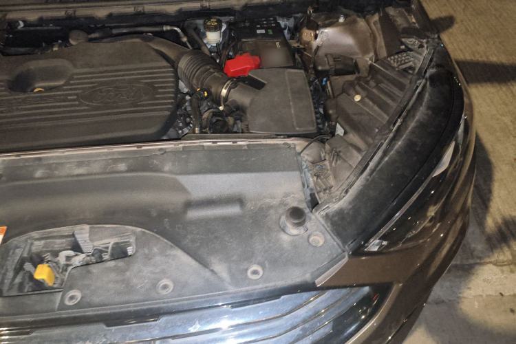 Used Ford Edge 2020 EcoBoost 245 Two-Wheel Drive Titanium 7-Seater Engine Bay Left