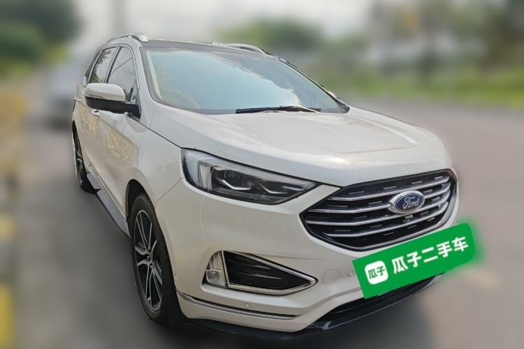 Used Ford Edge 2020 EcoBoost 245 Four-Wheel Drive Titanium Plus 7-Seater Front Right 45 Deg
