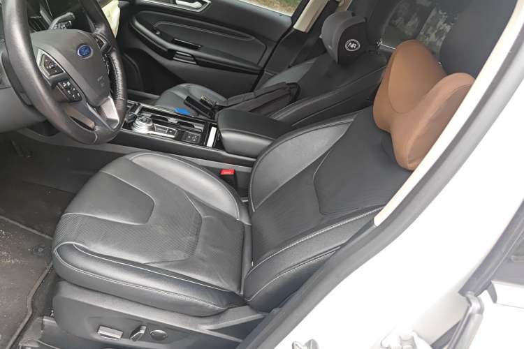 Used Ford Edge 2020 EcoBoost 245 Four-Wheel Drive Titanium Plus 7-Seater Left Front Seat