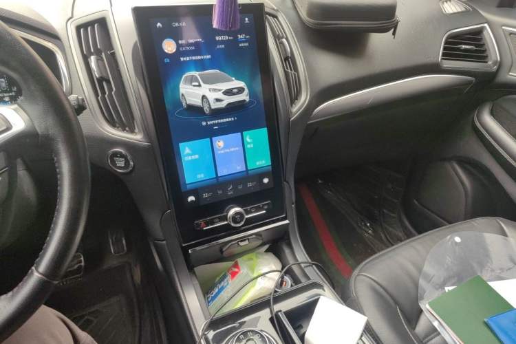 Used Ford Edge 2020 EcoBoost 245 Two-Wheel Drive Titanium 7-Seater Audio And AC Panel