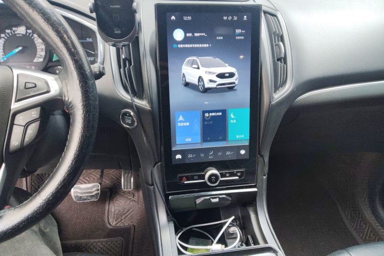 Used Ford Edge 2020 EcoBoost 245 4x4 ST-Line 7-Seater Audio And AC Panel