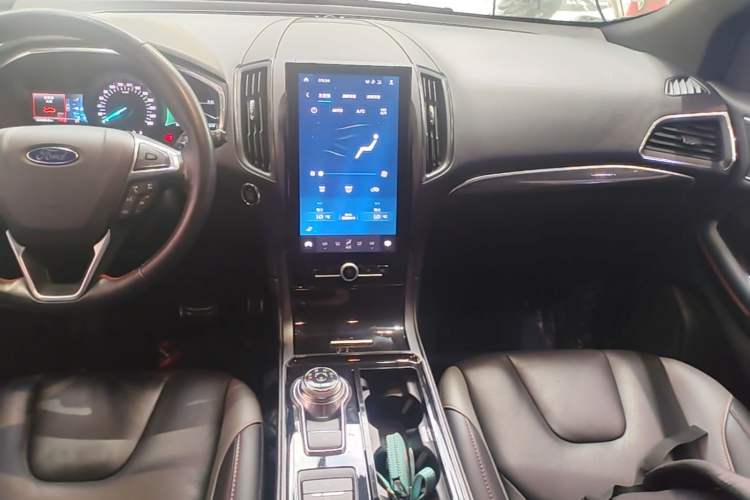 Used Ford Edge 2020 EcoBoost 245 2WD ST-Line 5-seater Audio And AC Panel