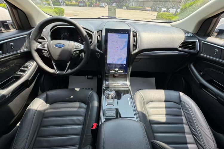 Used Ford Edge 2020 EcoBoost 245 Two-Wheel Drive Titanium 7-Seater Audio And AC Panel