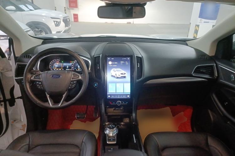 Used Ford Edge 2020 EcoBoost 245 Two-Wheel Drive Titanium 7-Seater Center Console