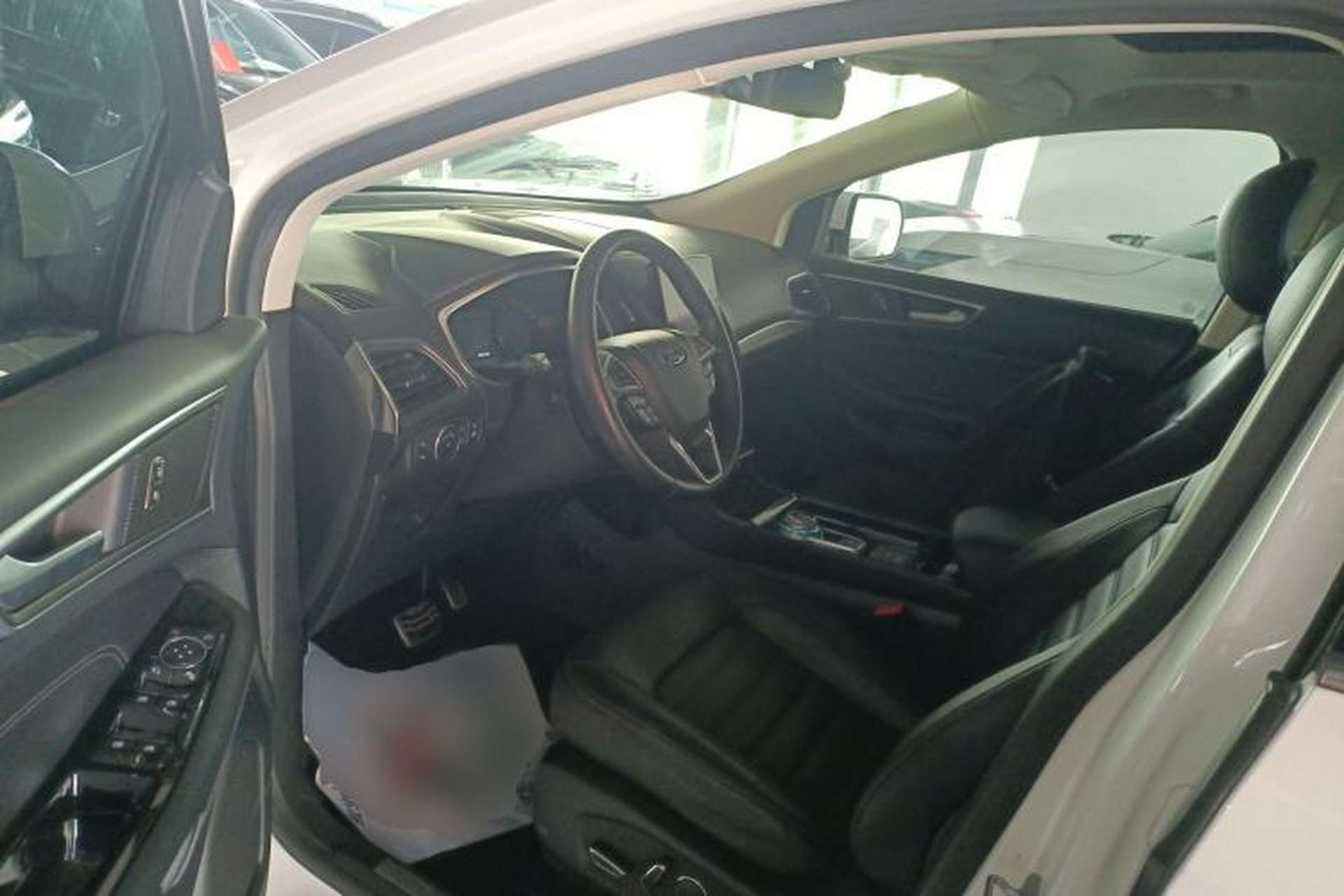 Used Ford Edge 2020 EcoBoost 245 Two-Wheel Drive Titanium 7-Seater Driver Seat