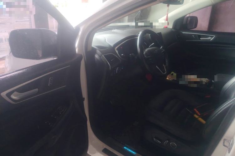 Used Ford Edge 2020 EcoBoost 245 Two-Wheel Drive Titanium 7-Seater Driver Seat