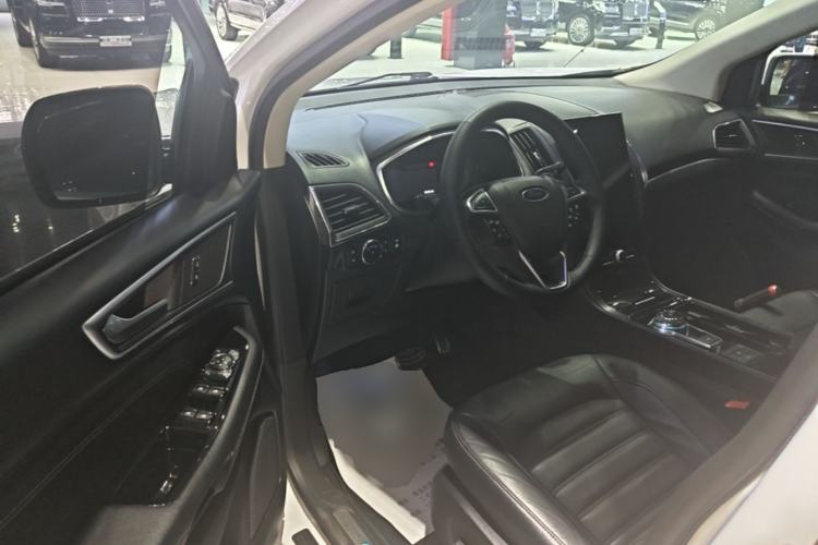 Used Ford Edge 2020 EcoBoost 245 Two-Wheel Drive Titanium 7-Seater Driver Seat
