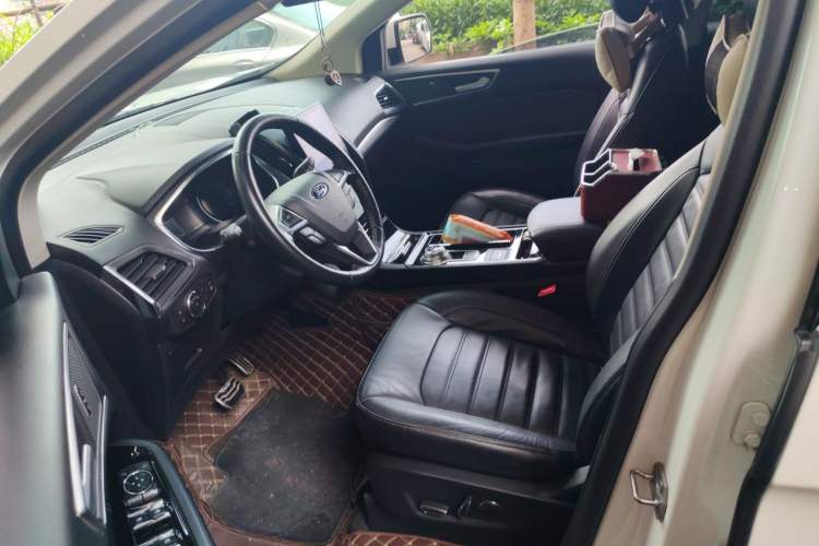 Used Ford Edge 2020 EcoBoost 245 Two-Wheel Drive Titanium 7-Seater Driver Seat