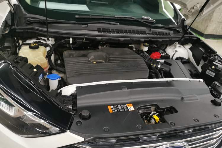 Used Ford Edge 2020 EcoBoost 245 Two-Wheel-Drive Titanium 5-Seater Engine Bay