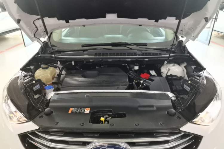 Used Ford Edge 2020 EcoBoost 245 Two-Wheel-Drive Titanium 5-Seater Engine Bay
